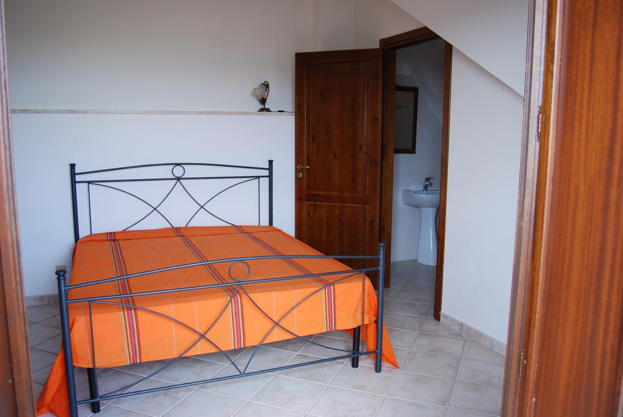 In Sicilia Da Ciro Bed and Breakfast Vita Exteriör bild