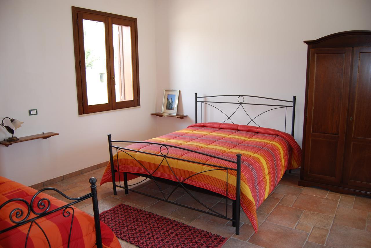 In Sicilia Da Ciro Bed and Breakfast Vita Exteriör bild