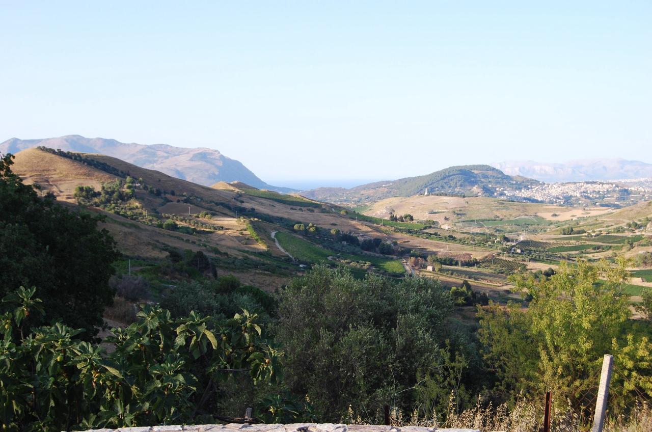 In Sicilia Da Ciro Bed and Breakfast Vita Exteriör bild