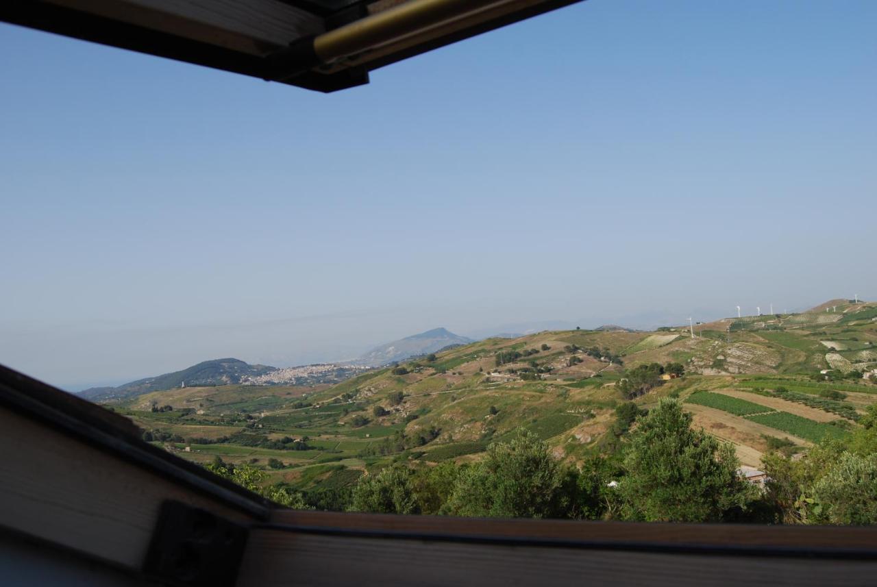 In Sicilia Da Ciro Bed and Breakfast Vita Exteriör bild